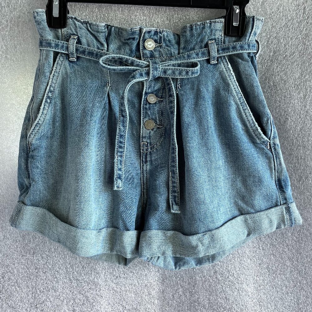 Ultra High Rise Mom Jean Shorts Paper bag Hollister Size: 26 or 3